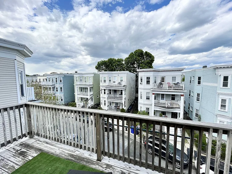 Taft St — Photo 13