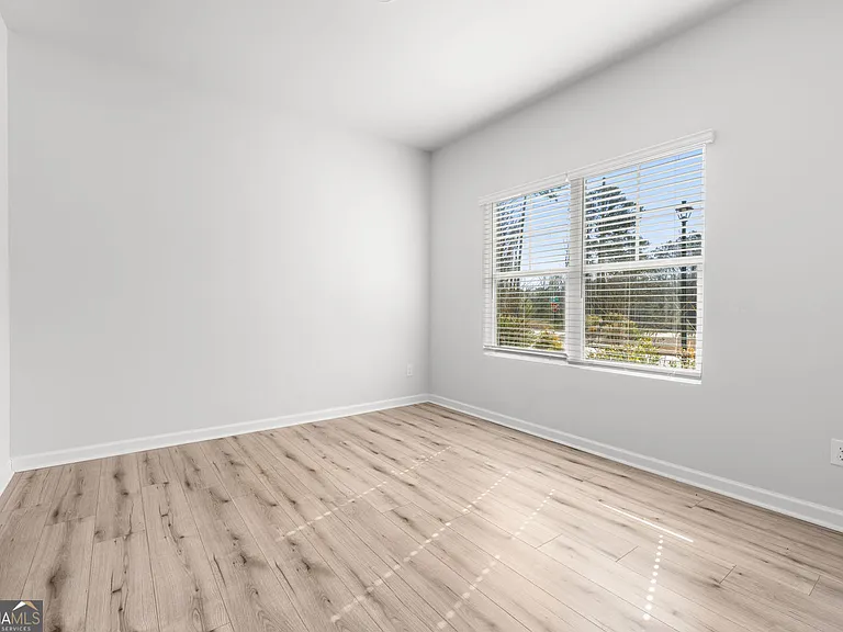 100 Petunia Ct — Photo 5