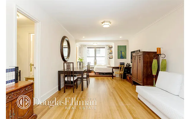 Sold by Douglas Elliman | media 2