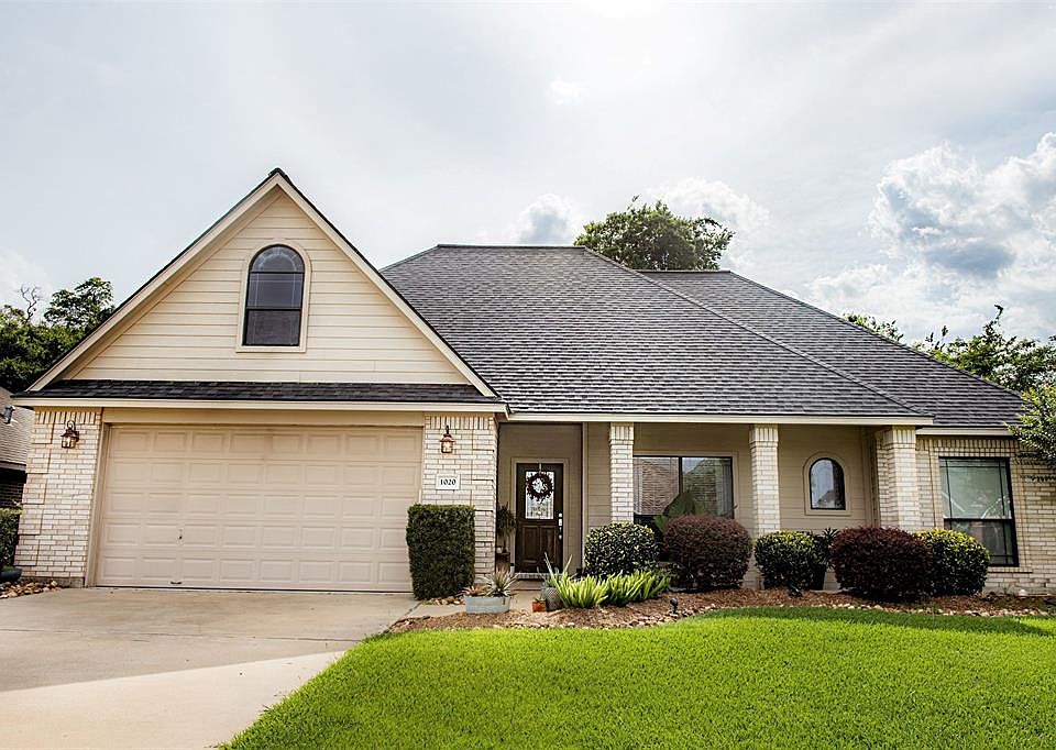 1st image of 1020 Cardinal Dr