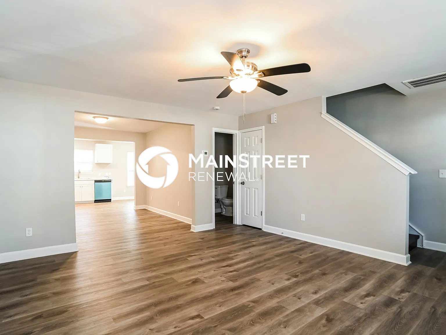 1211 Pinehaven Ct — Photo 4