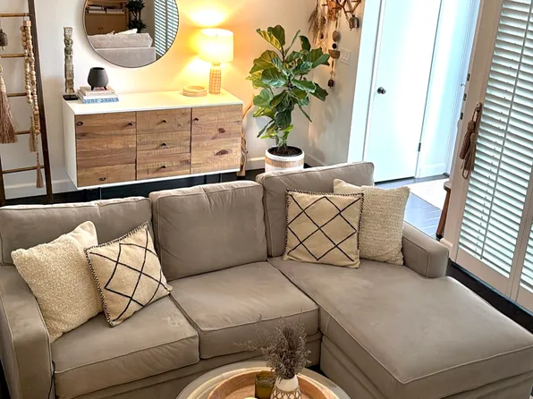 (undisclosed Address), Hermosa Beach, CA 90254