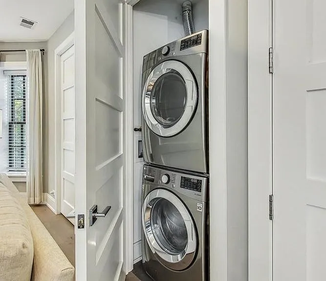 2511 N Francisco Ave #2 — Photo 10