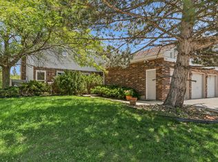 9 Morningside Dr #9, Roselle, IL 60172