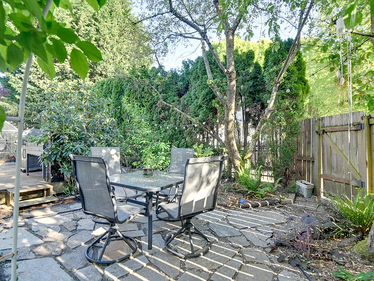 16920 Tulip Ln — Photo 39