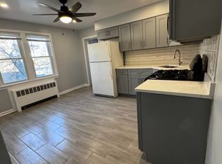 6553 N California Ave #2N, Chicago, IL 60645