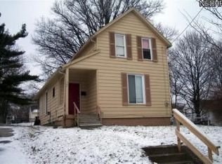 350 Weeks St, Akron, OH 44306