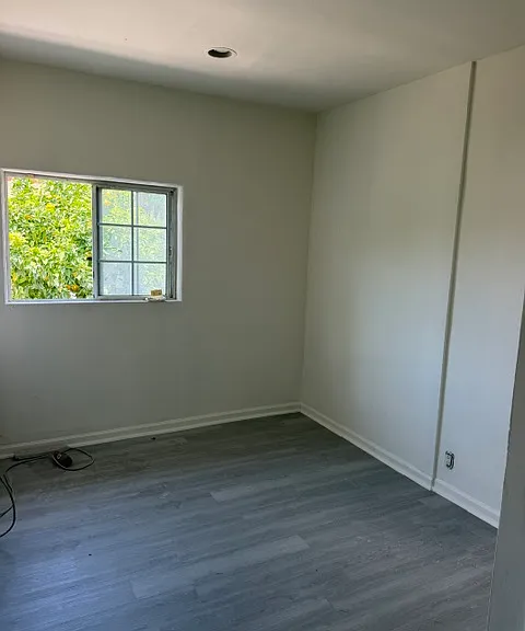 5552 Barton Ave — Photo 10