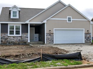 8437 Westminster Dr, Sturtevant, WI 53177