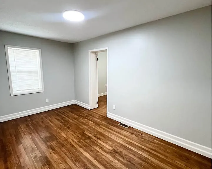 904 Jacksboro Ave — Photo 11