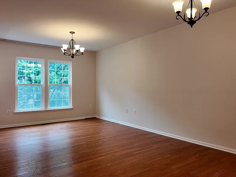 4094 Fountainside Ln — Photo 4
