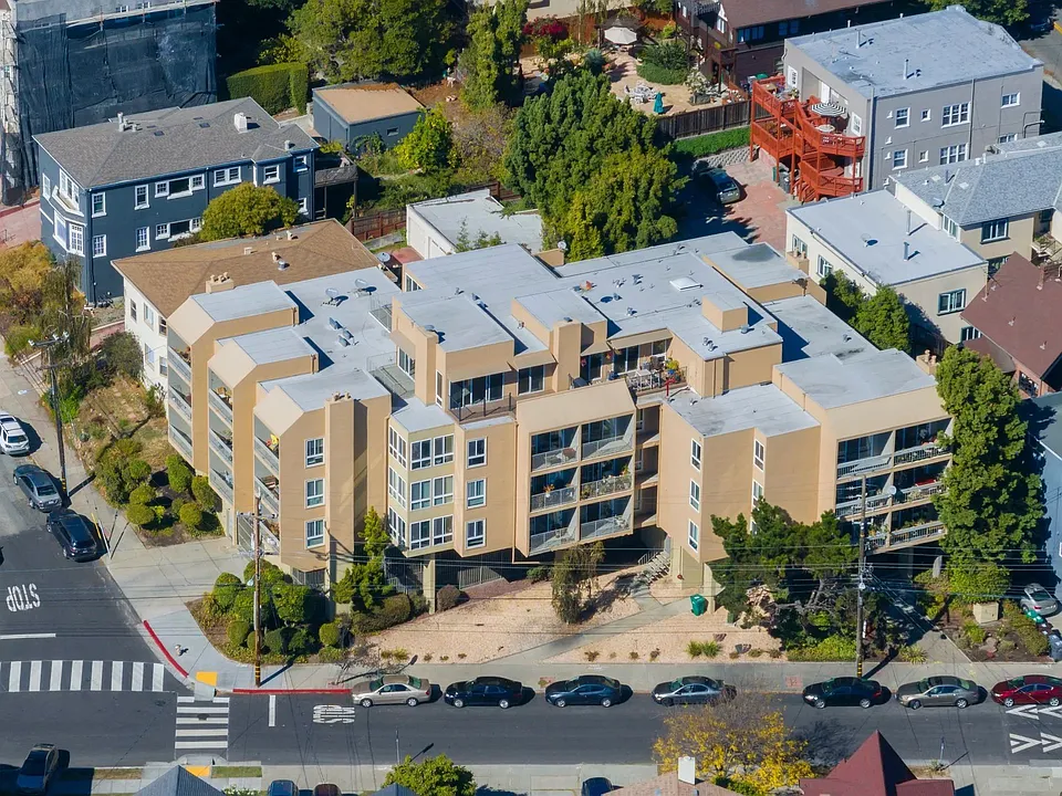 765 Rand Ave Apartments