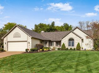 2973 Shoreline Dr, Lewis Center, OH 43035