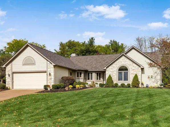 2973 Shoreline Dr, Lewis Center, OH 43035
