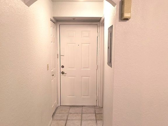 3rd image of 826 Camargo Way Unit 105