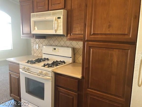 5th image of 1070 Slate Crossing Ln Unit 1