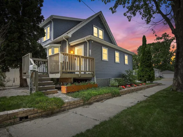 2832 97th STREET, Sturtevant, WI 53177