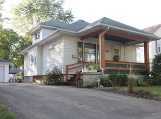 1053 S 3rd Ave, Kankakee, IL 60901