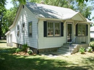 24924 S Center St, Channahon, IL 60410