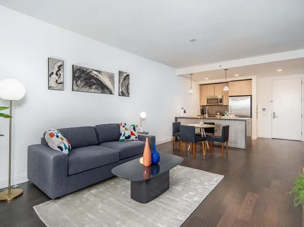 148 1st Street image 148 of 204