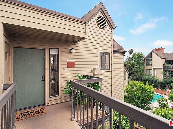 3rd image of 835 S Lucerne Blvd APT 312