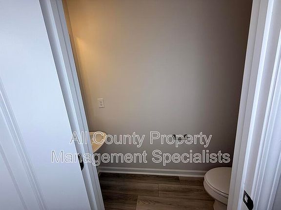 4th image of 1216 Champions Rest Rd #C