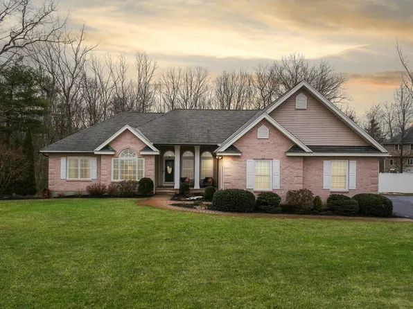 3 Edinburgh Road, Windham, NH 03087
