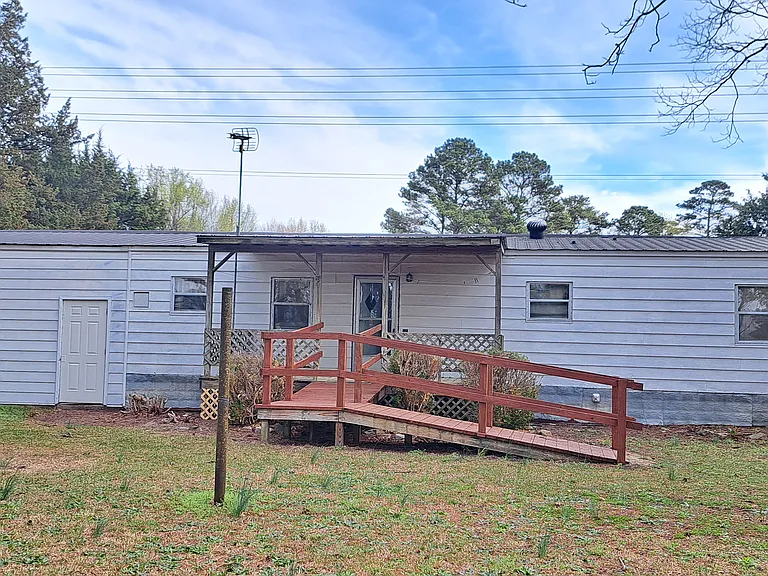 5632 US Highway 70 E — Photo 2