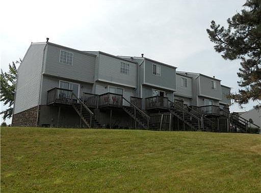 2nd image of 321 Garden Hill Dr