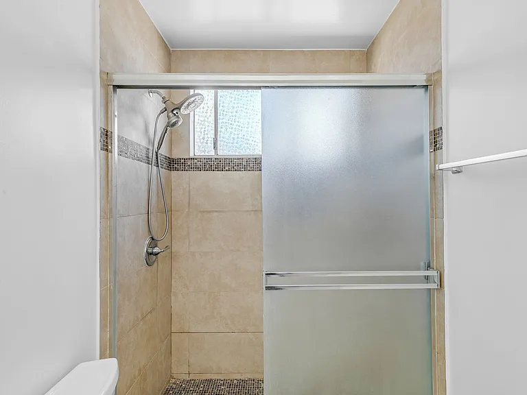 600 Almond Avenue — Photo 15