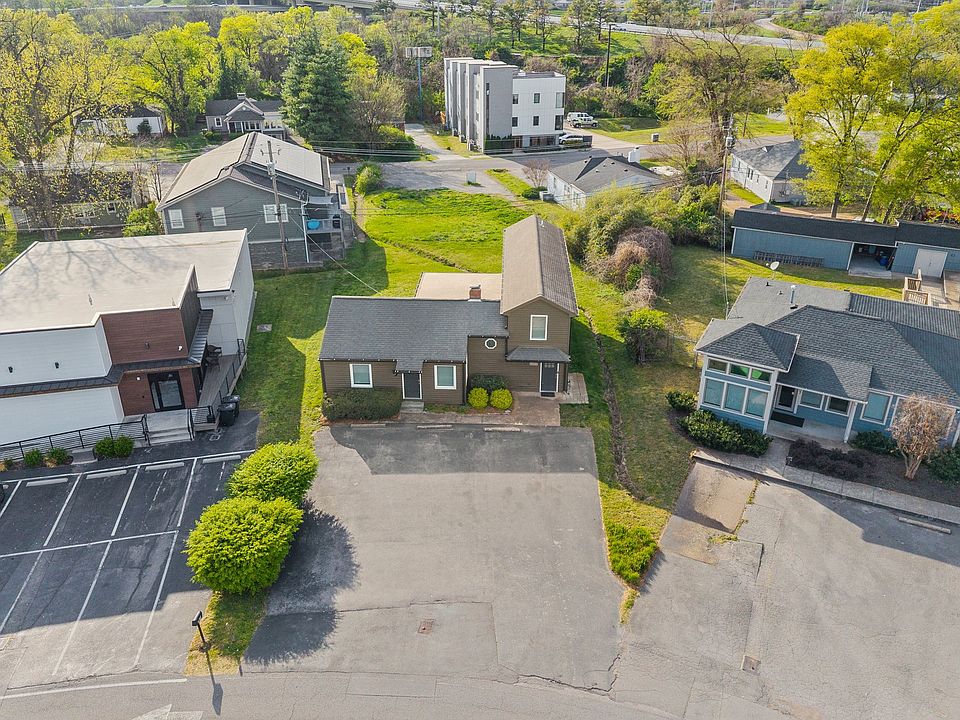 1st image of 2809 Azalea Pl