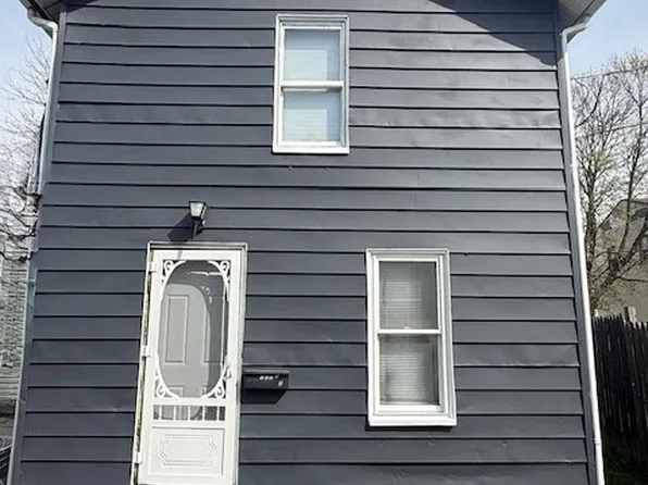 117 E 2nd St, Girard, OH 44420