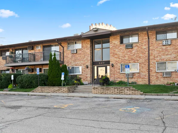 840 E Old Willow Rd APT 115, Prospect Heights, IL 60070