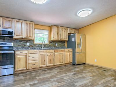 97 Morning Dove Ln, Flat Rock, NC, 28731