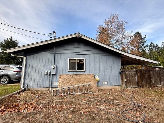 5th image of 1400 Davis Place Rd
