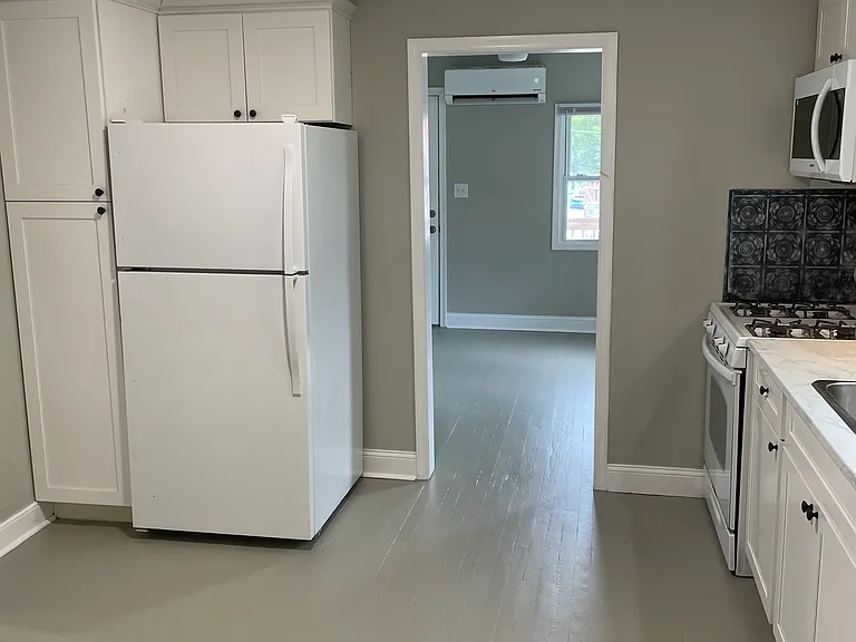 235 Port Republic Rd — Photo 16