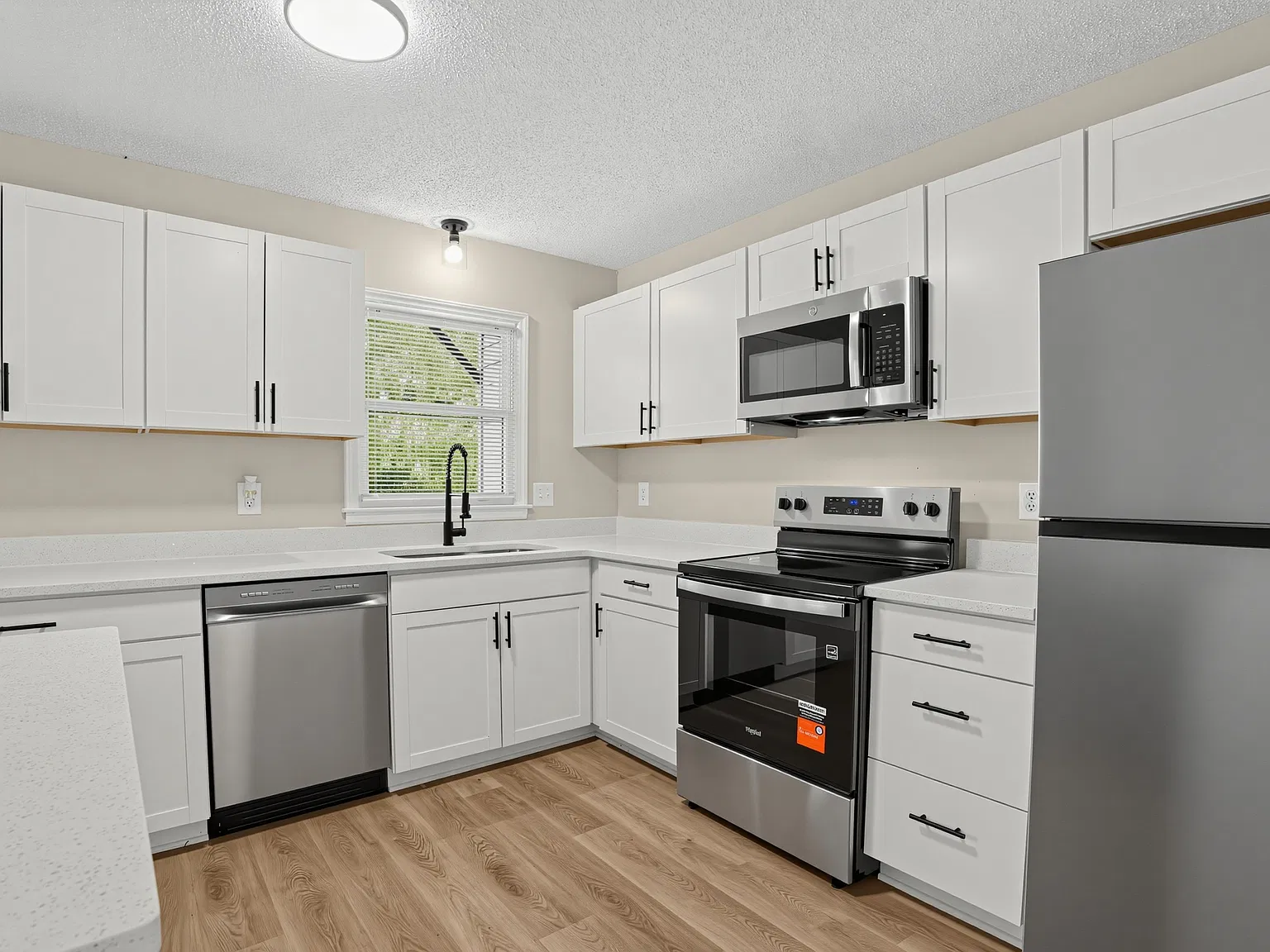 1 bed, 650 sqft, $1,175 — Photo 4