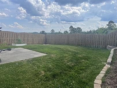 5th image of 1427 Remington Grove Ln #1