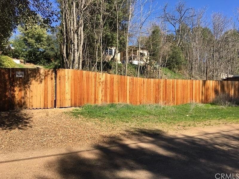 2nd image of 4792 Yarrington Ct