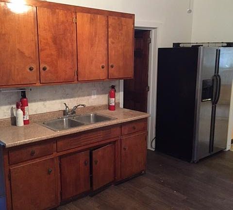 5th image of 1838 W 48th St #1