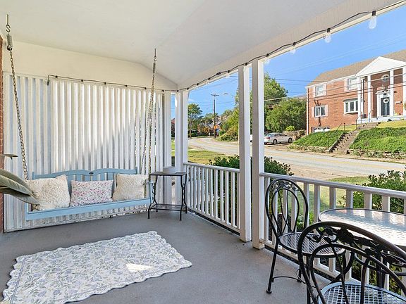 3rd image of 1550 Brookline Blvd
