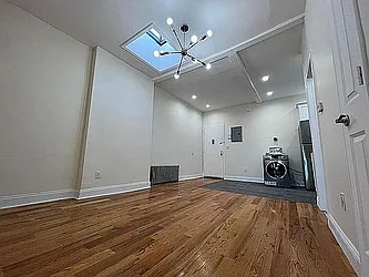 1479 East 34th Street, #2R