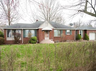 2168 Triplett Blvd, Akron, OH 44312