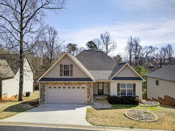 871 Affirmed Dr, Boiling Springs, SC 29316