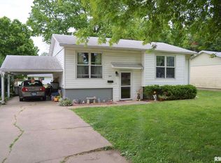 844 S East St, Jacksonville, IL 62650
