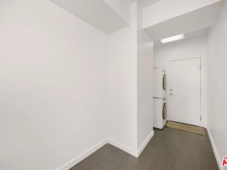 838 N Doheny Dr #906 — Photo 13