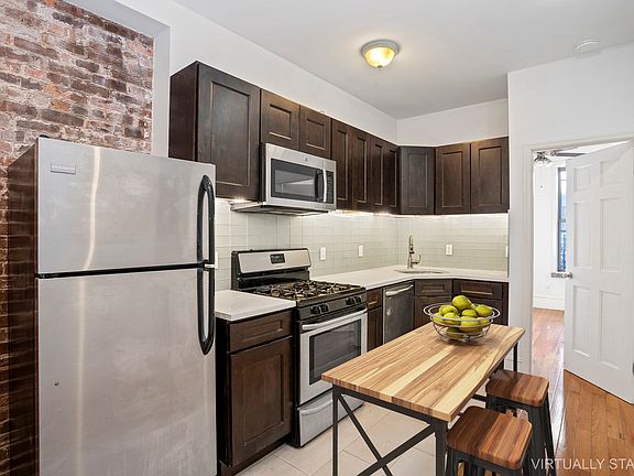 3rd image of 639 Sterling Pl APT 2L