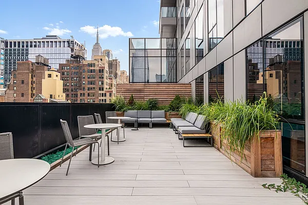 Rented by Compass | media 4