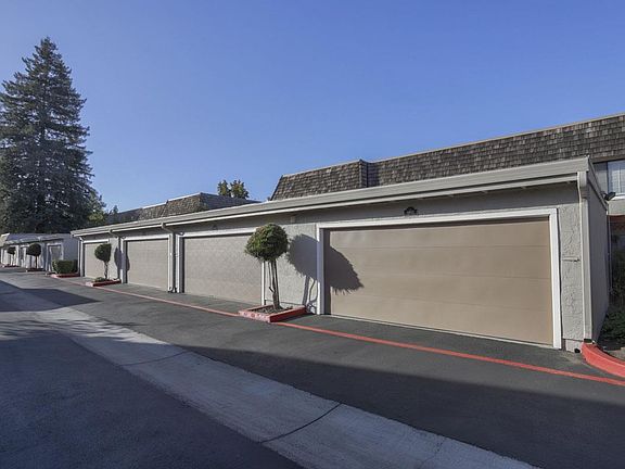 4th image of 4651 Columbia River Ct