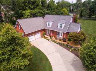5805 Harmony Woods Ln, Evansville, IN 47720